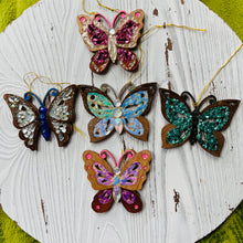 Load image into Gallery viewer, Pop-up Mosaic wood butterfly